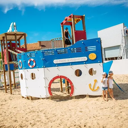 Quest En France Holidays - Mobile At Sur