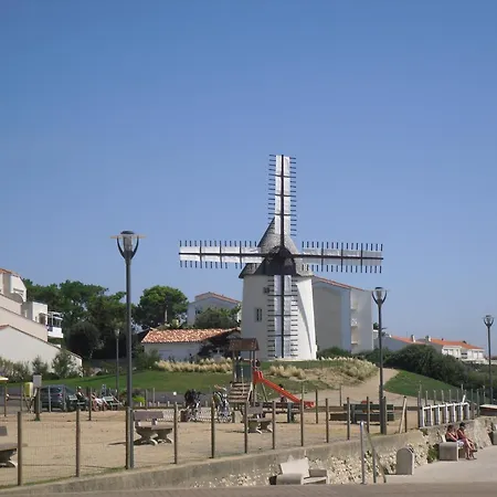 Kemping Quest En France Holidays - Mobile At Sur